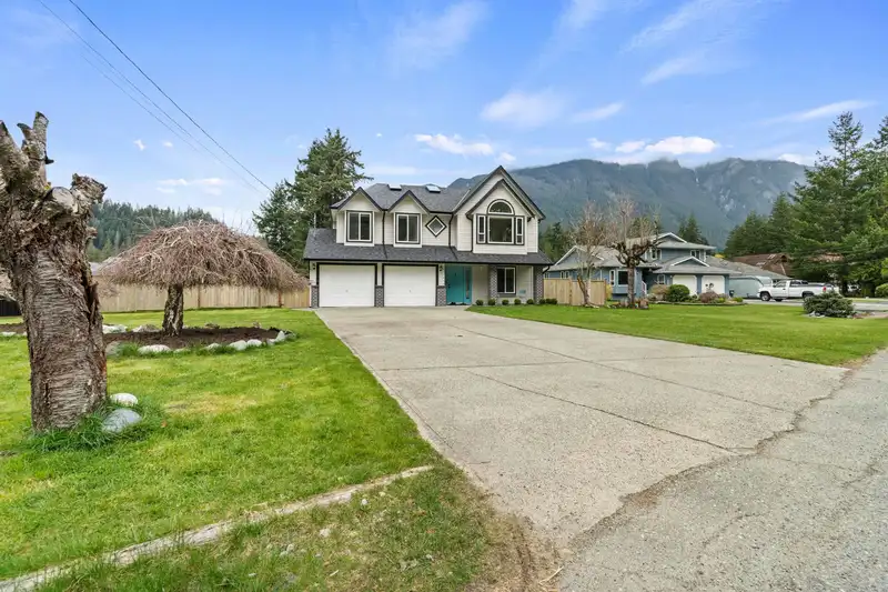 65644 GARDNER DRIVE - photo 1 of 40