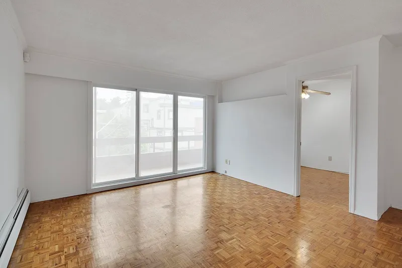 315 2025 W 2ND AVENUE - photo 3 of 23