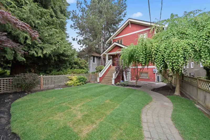 3424 W 7TH AVENUE - photo 2 of 32