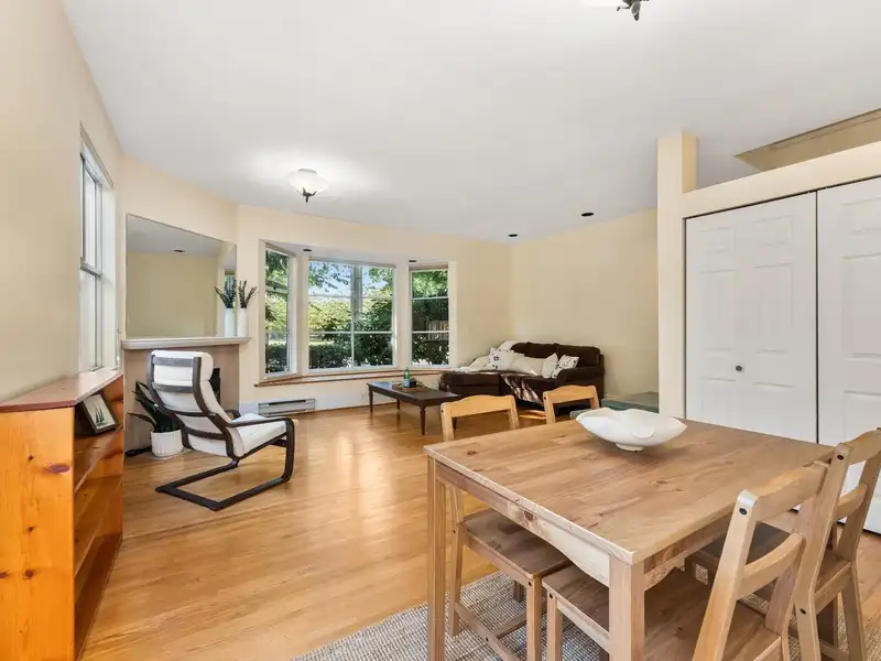 11 5400 PATTERSON AVENUE - photo 4 of 21