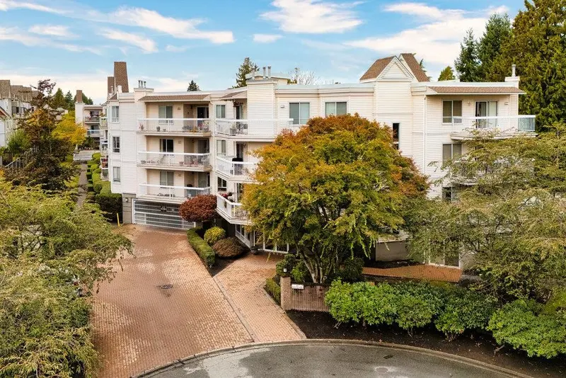 206 9299 121 STREET - photo 3 of 25