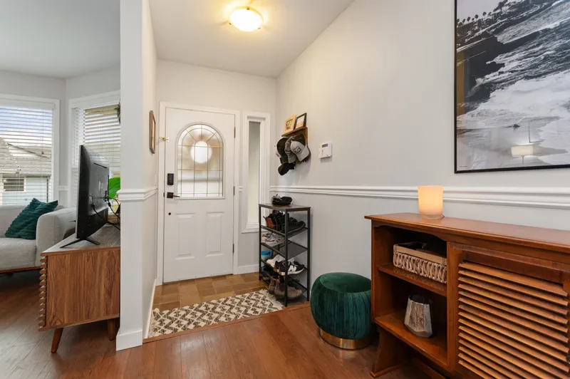 5848 GLENDALE DRIVE - photo 4 of 25