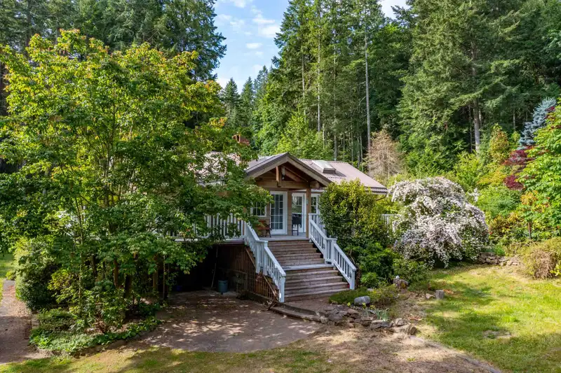 211 MORGAN ROAD - photo 4 of 40