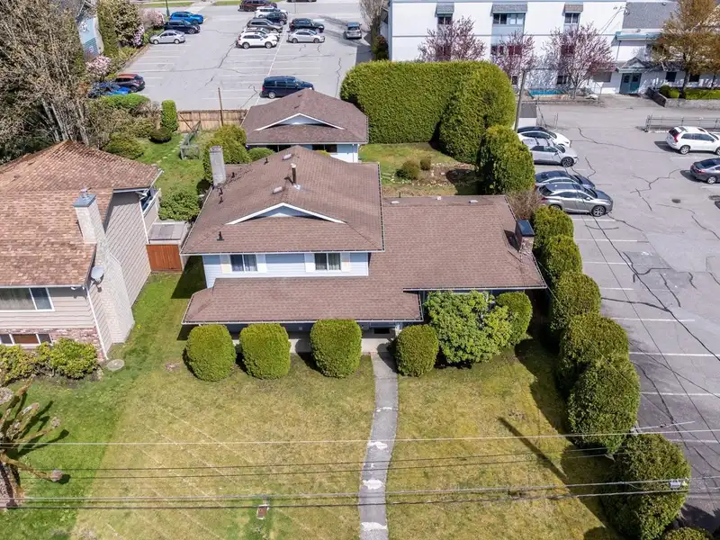 1615 CORNELL AVENUE - photo 3 of 40
