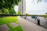 2605 2978 GLEN DRIVE - thumbnail 26