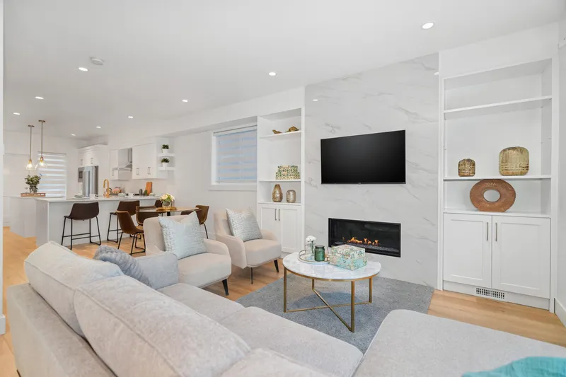 13 9762 182A STREET - photo 4 of 25