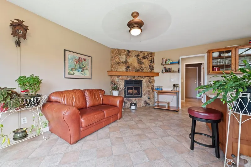 11523 BONSON ROAD - photo 4 of 25