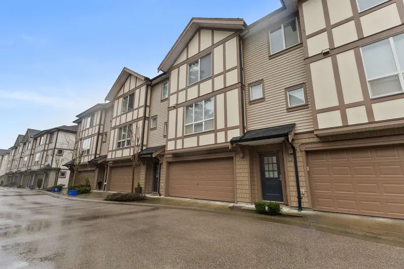 32 7848 209 STREET - photo 3 of 25