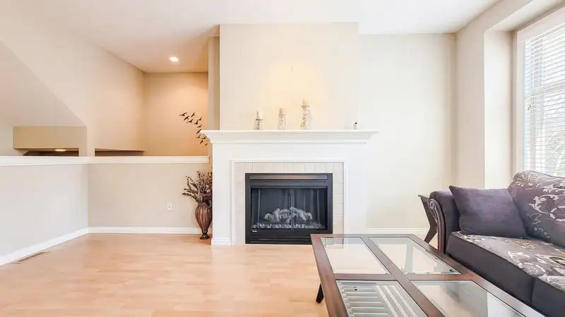 13 2133 151A STREET - photo 3 of 25