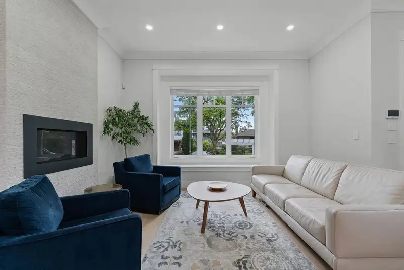 2217 E 8TH AVENUE - photo 2 of 40