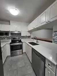 207 1428 56 STREET - thumbnail 8