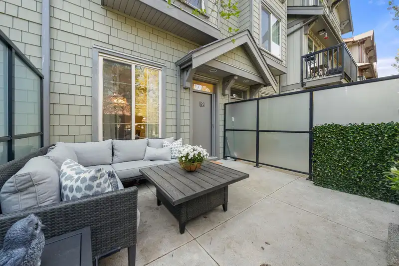 9 433 SEYMOUR RIVER PLACE - photo 3 of 35