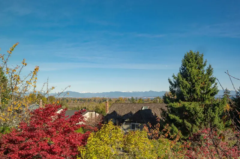 73 WOODLAND DRIVE - photo 3 of 25