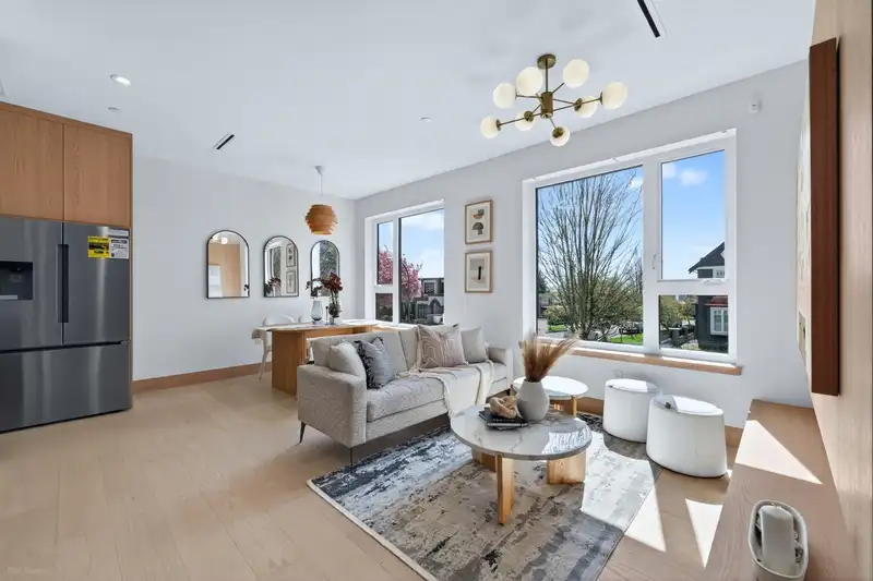1 1495 E 58TH AVENUE - photo 4 of 30