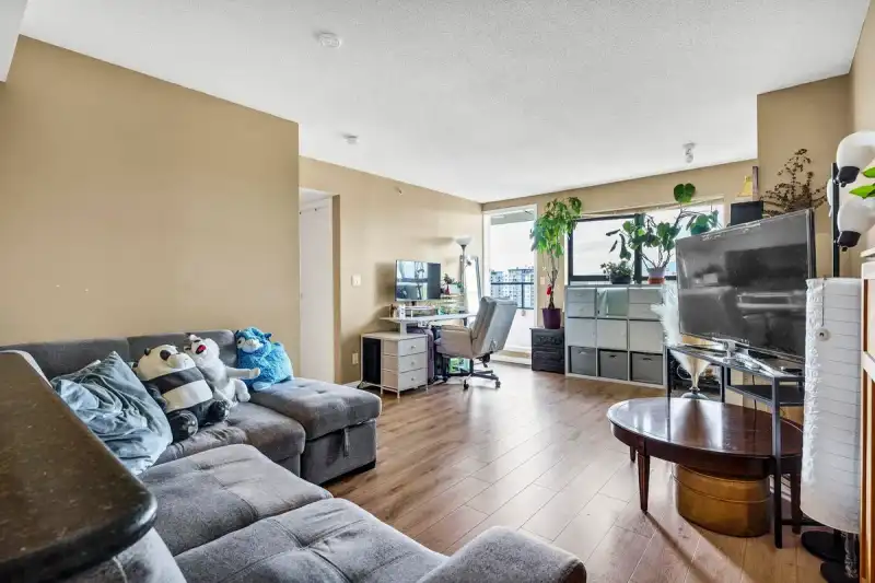 1303 6611 COONEY ROAD - photo 1 of 11