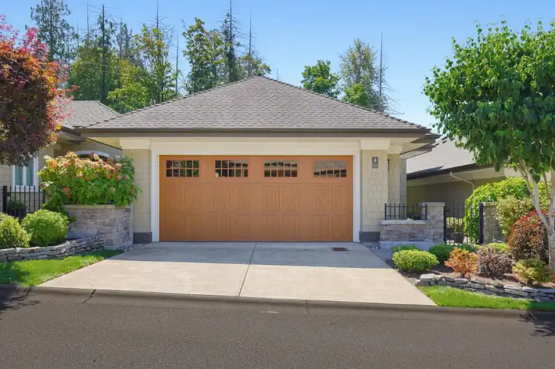 104 21707 88 AVENUE - photo 1 of 40