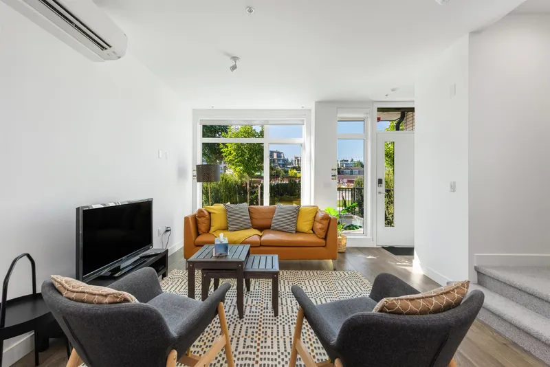 561 W 29TH AVENUE - photo 1 of 25