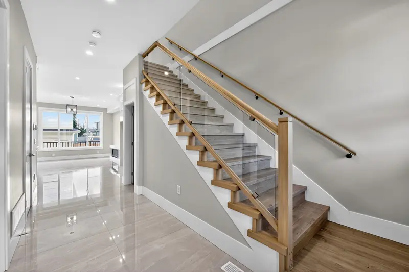 17116 1 AVENUE - photo 2 of 25