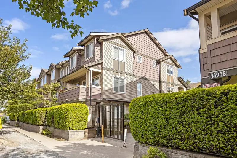 207 13958 108 AVENUE - photo 1 of 25