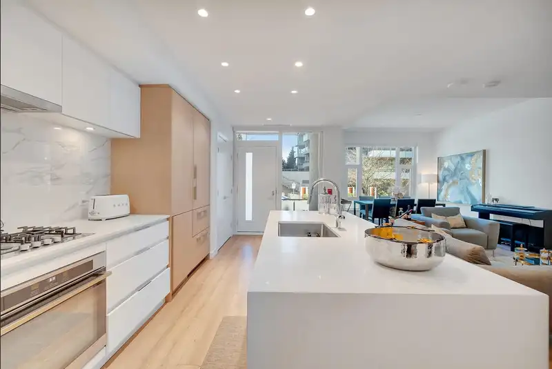 107 1500 FERN STREET - photo 3 of 29
