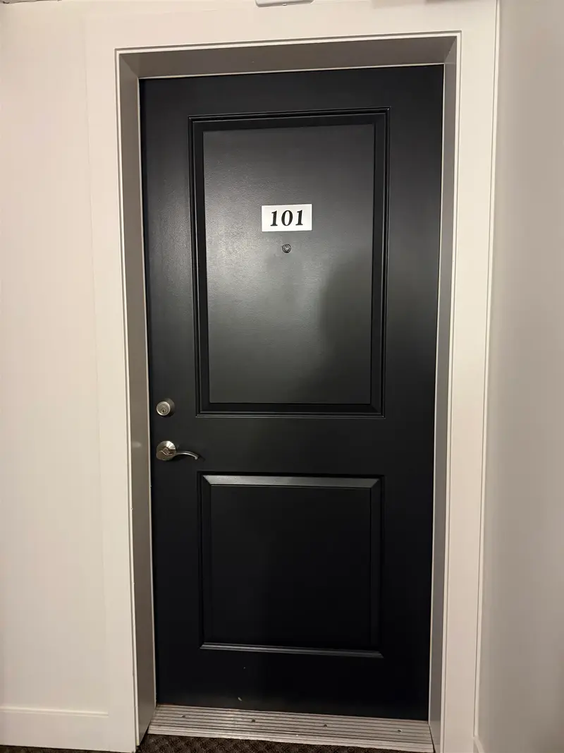 101 2228 WELCHER AVENUE - photo 2 of 6