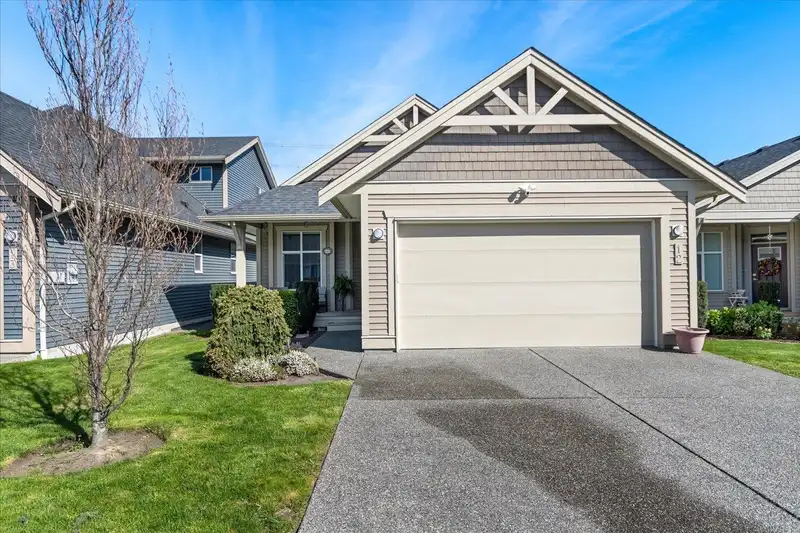 12 6211 CHILLIWACK RIVER ROAD - photo 1 of 40