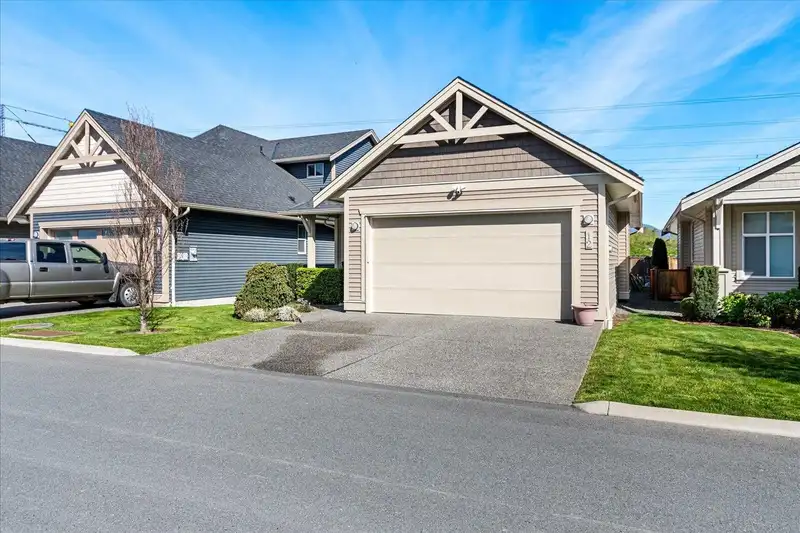 12 6211 CHILLIWACK RIVER ROAD - photo 4 of 40