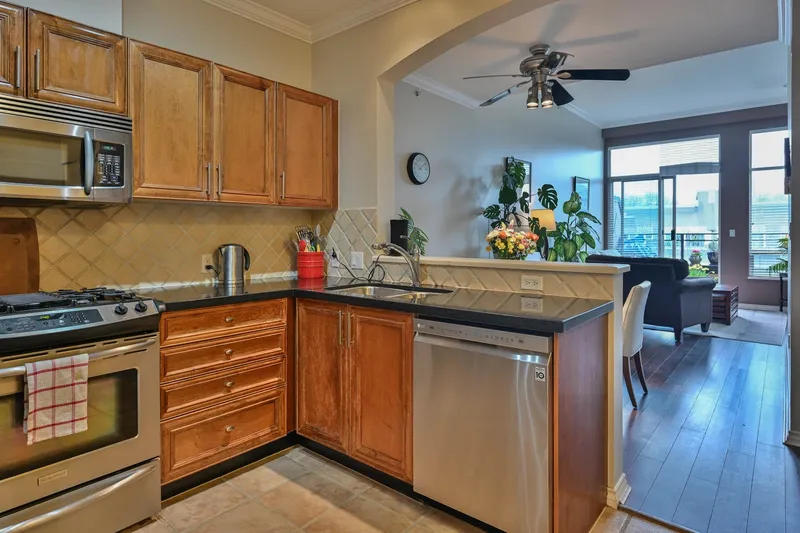 407 2175 SALAL DRIVE - photo 3 of 22