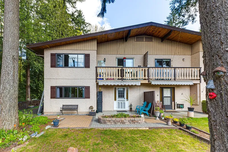 1951 AUSTIN AVENUE - photo 2 of 25