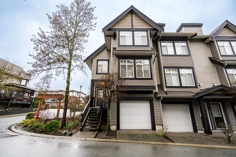 55 19448 68 AVENUE - photo 3 of 25