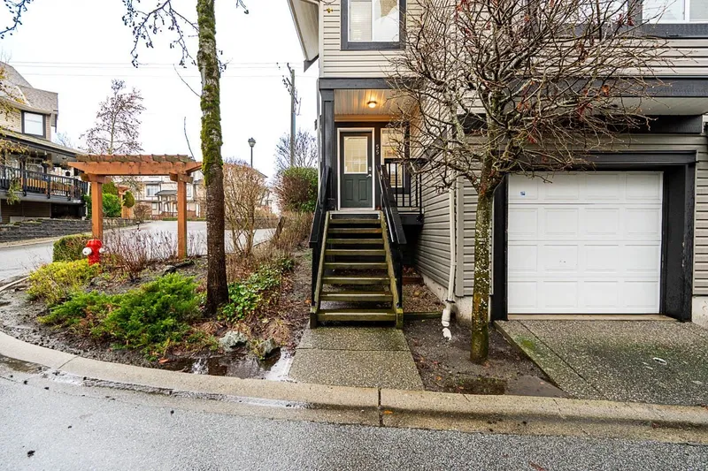 55 19448 68 AVENUE - photo 4 of 25