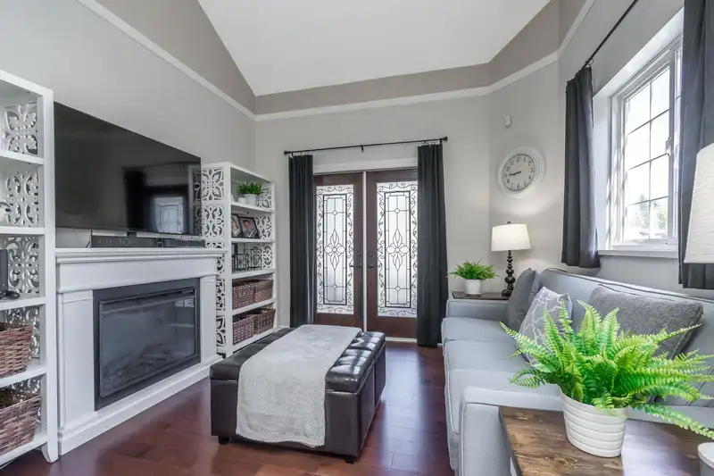 20226 93A AVENUE - photo 4 of 40