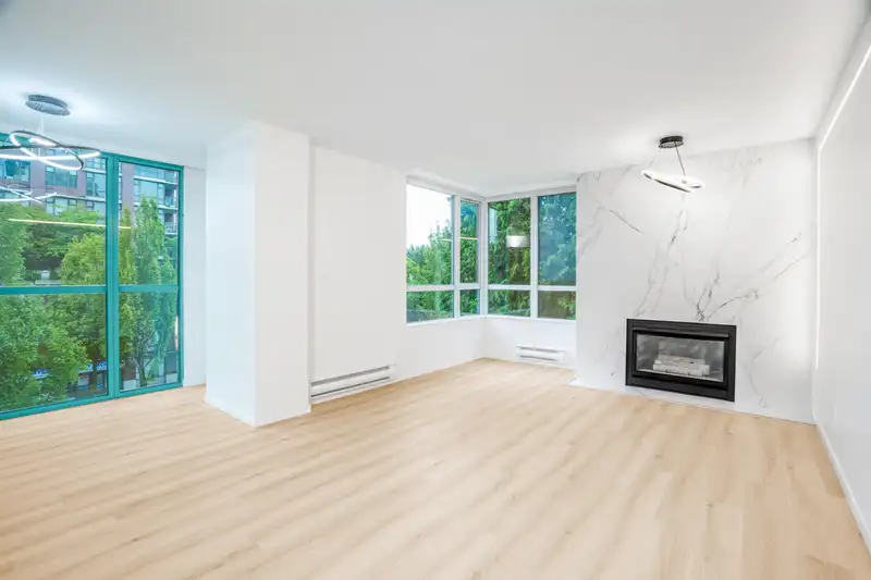 204 8280 WESTMINSTER HIGHWAY - photo 2 of 29