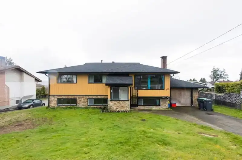 1150 MADORE AVENUE - photo 1 of 12