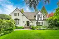4388 ANGUS DRIVE - thumbnail 2
