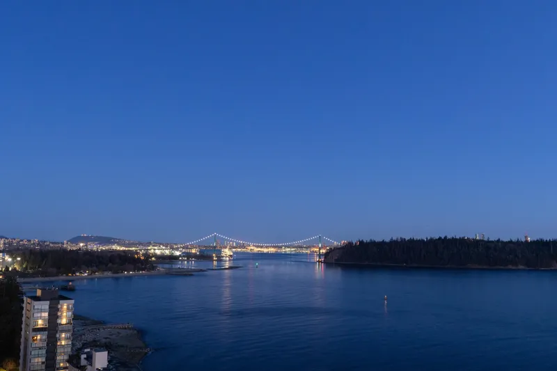 1801 1972 BELLEVUE AVENUE - photo 1 of 25