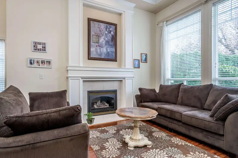 14463 73A AVENUE - photo 4 of 40