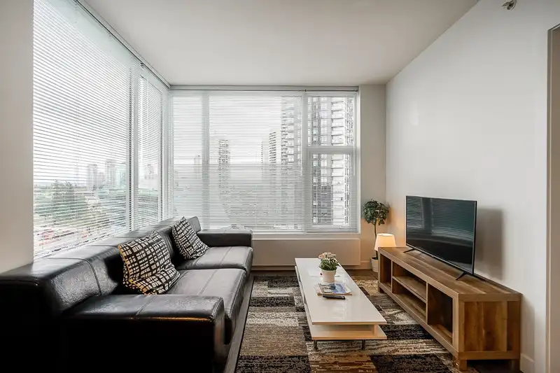 1404 13655 FRASER HIGHWAY - photo 3 of 40