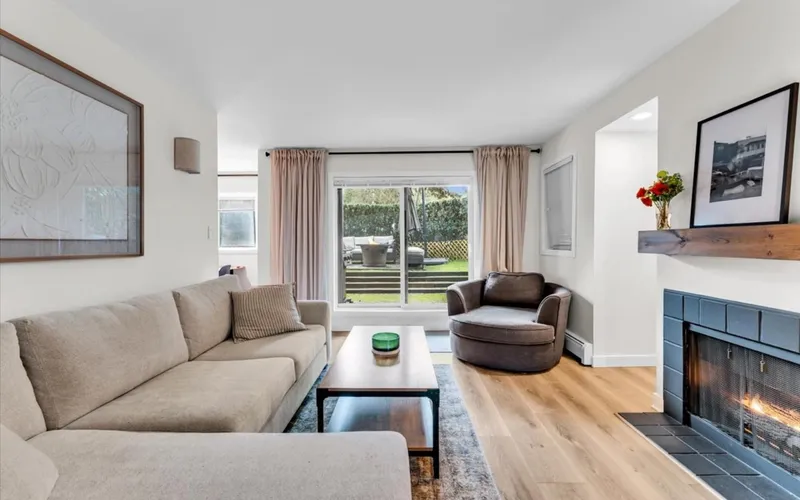 102 1935 W 1ST AVENUE - photo 2 of 23