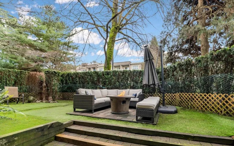 102 1935 W 1ST AVENUE - photo 4 of 23