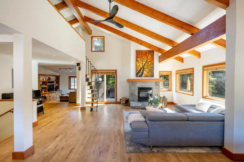 6444 TOAD HOLLOW - photo 3 of 32