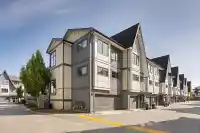 32 19451 SUTTON AVENUE - thumbnail 3