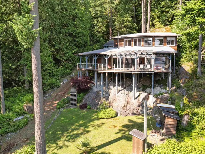 304 ESPLANADE ROAD - photo 3 of 40