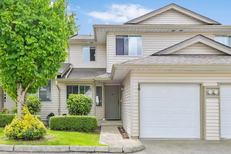 10 3070 TOWNLINE ROAD - photo 1 of 30