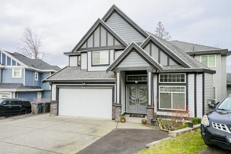 17742 102 AVENUE - photo 1 of 1