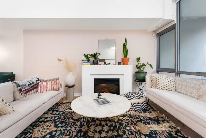 589 W 7TH AVENUE - photo 3 of 40