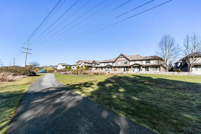 80 9525 204 STREET - photo 4 of 25