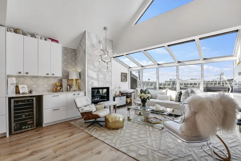 1115 ELM STREET - photo 1 of 17