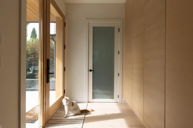 4626 WINDSOR STREET - photo 2 of 25