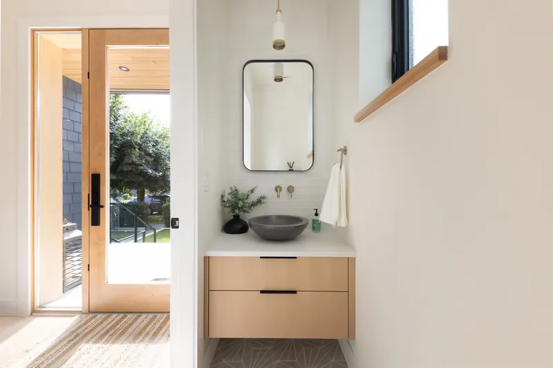 4626 WINDSOR STREET - photo 3 of 25